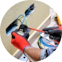 Reconversion d'électricien