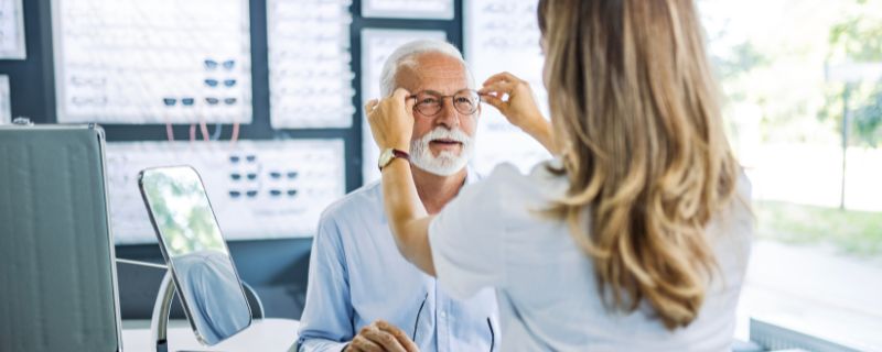 Formations pour devenir opticien - lunetier