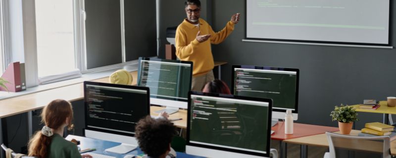 Formation informatique pour reconversion
