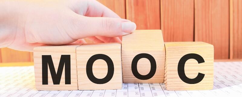 L’importance des MOOC pour sa reconversion professionnelle