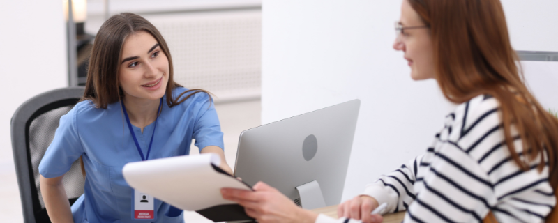 Devenir Assistant(e) Médico-Administratif(ve)