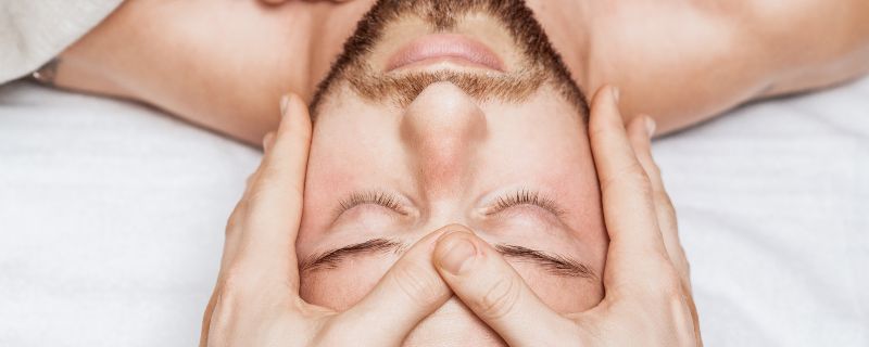 Devenir Facialiste
