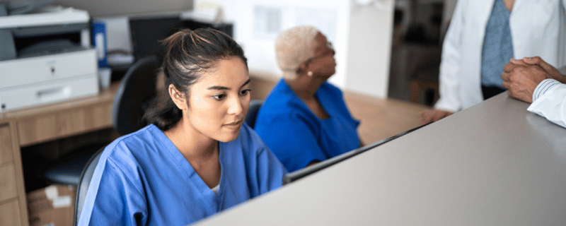 Devenir secrétaire médicale