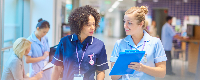Quelles sont les possibilités de reconversion d’une infirmière ou infirmier ?