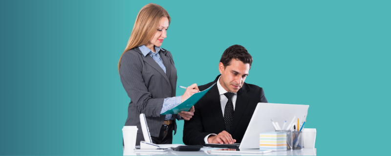 Avantages et inconvénients du métier d'assistante de direction pour une reconversion