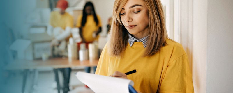 Compétences essentielles pour devenir assistante sociale
