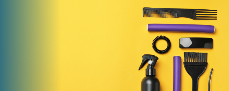 Les étapes pour devenir coiffeur ou coiffeuse à domicile lors d’une reconversion
